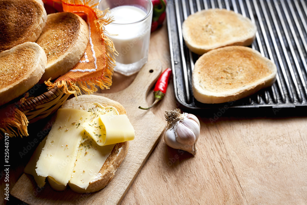 toasted cheese sandwich