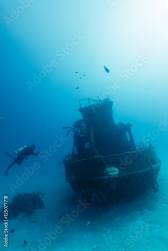 Underwater Wreck © divedog