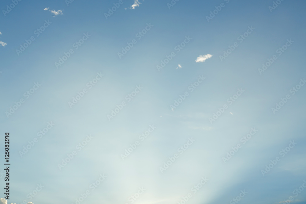 Fototapeta premium light rays on clear blue sky