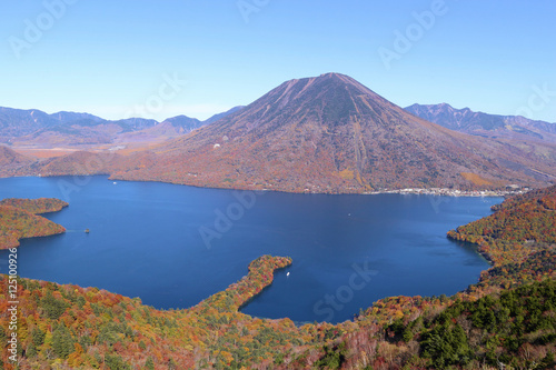 半月山展望台から見た奥日光