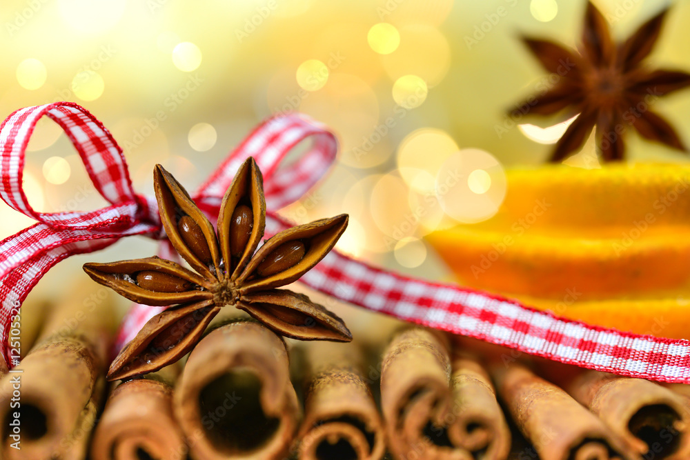 Wunschmotiv: Weihnachten-Gewürze-Zimtstangen-Sternanis #125105326