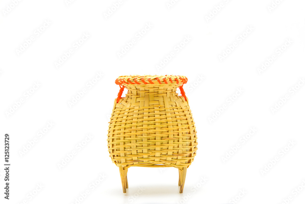 Obraz premium Fishing creel, basketwork made from bamboo isolated on white