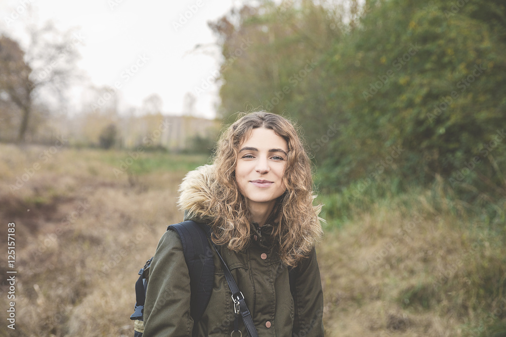 giovane ragazza autunno giovane ragazza autunno