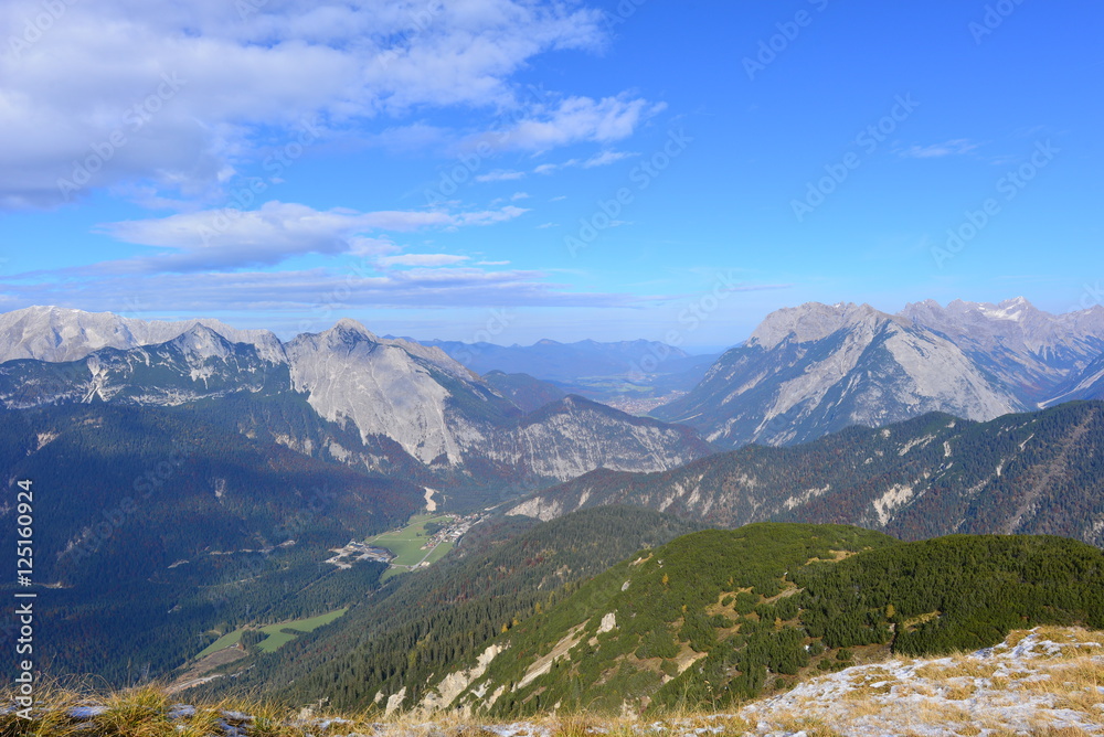 Fototapeta premium Seefelder Joch Tirol im Herbst