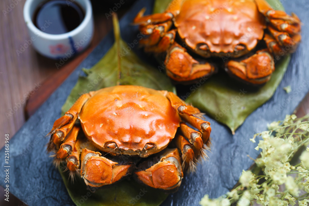 steamed crabs of China Yangcheng lake on stone board steamed crabs of China Yangcheng lake on stone board
