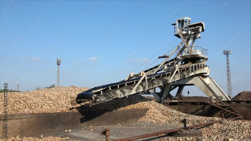 Processing Sugar Beet in Sugar Refinery.Industry exterior Pipeline. Please see my other video, processing sugar beet. Processing Sugar Beet in Sugar Refinery.Industry exterior Pipeline. Please see my other video, processing sugar beet.
