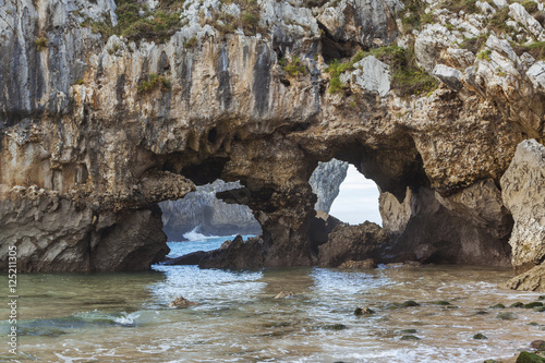 Playa de Cuevas de Mar en Llanes