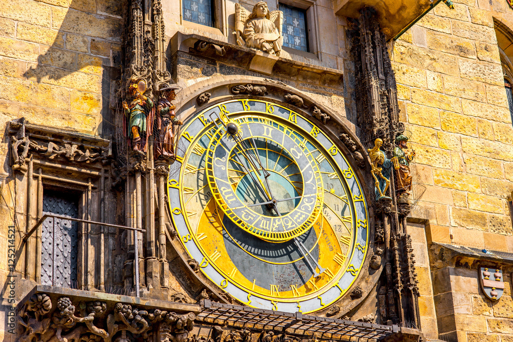 Obraz premium Close-up view on the famous astronomical clock on the town hall in Prague