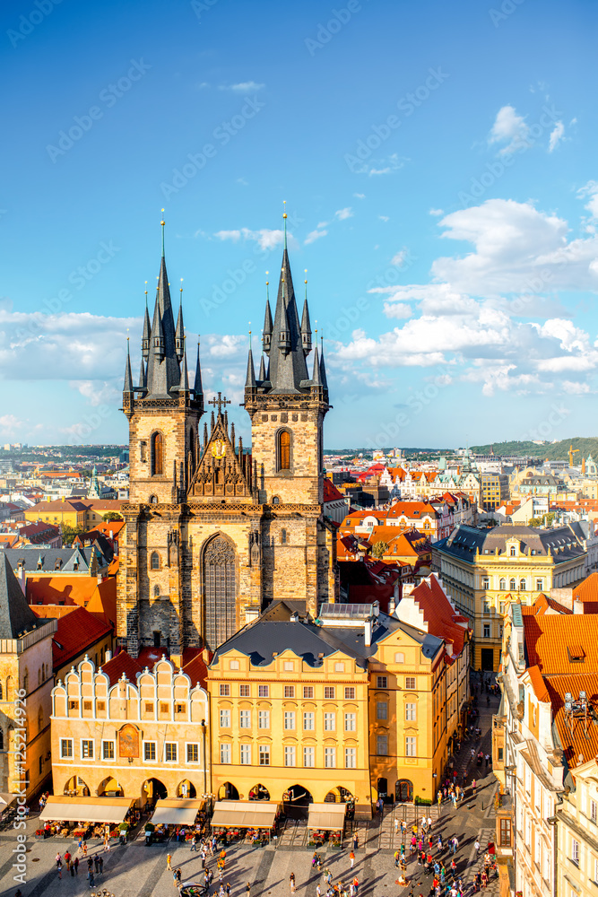 Fototapeta premium View on famous Tyn cathedral in the old town of Prague