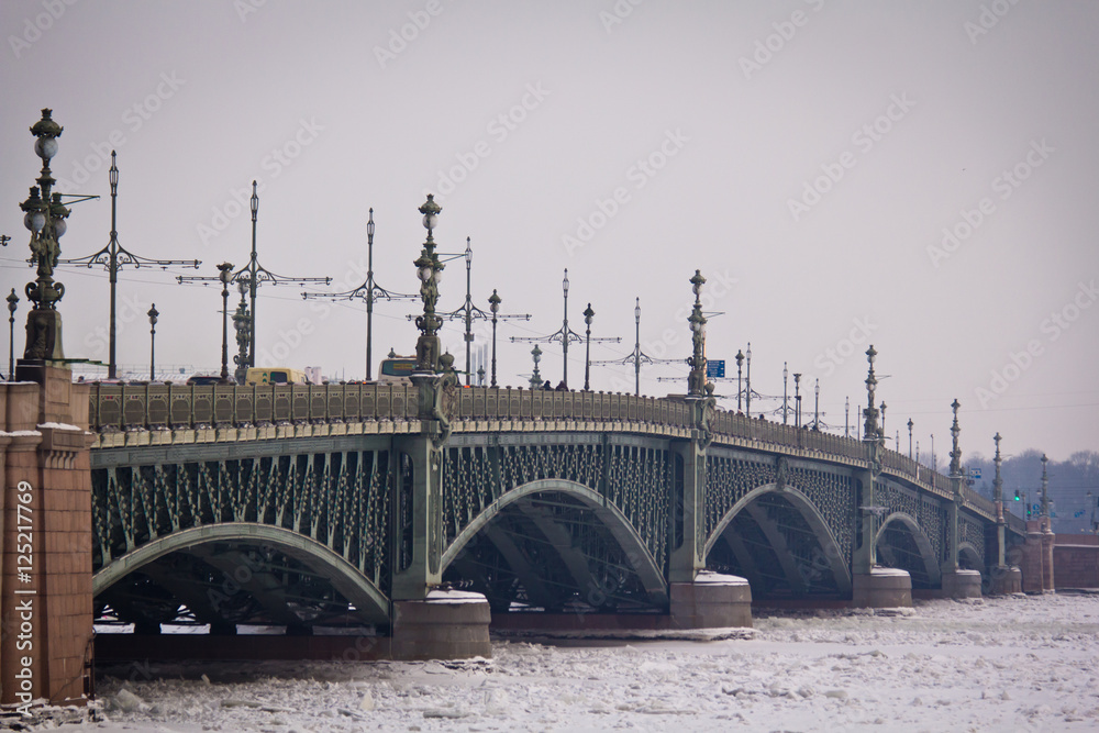 Obraz premium Троицкий мост в Санкт-Петербурге
