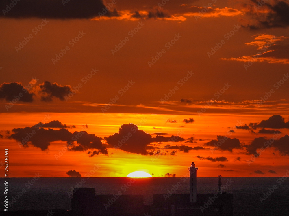 Obraz premium ciel avant le coucher de soleil