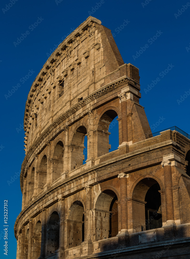 Colosseum VI