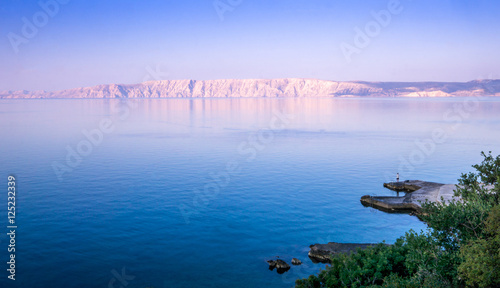 Ausblick Meer mit Insel
