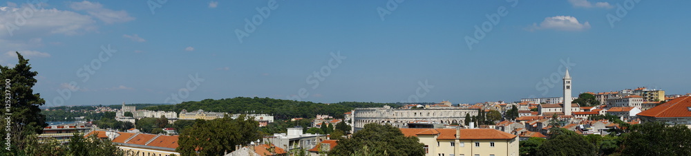 Panoramablick von Pula