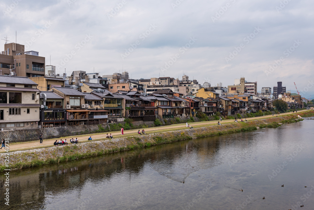 京都の鴨川の風景