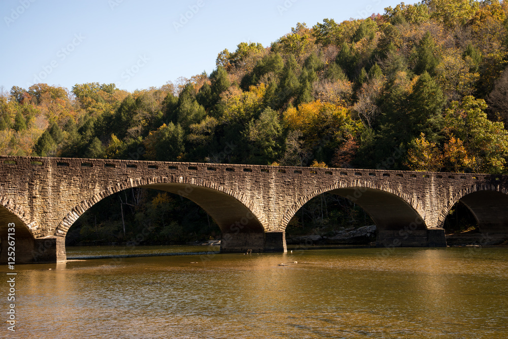 Fototapeta premium Gatliff Bridge spans the Cumberland River upstream of Cumberland Falls.