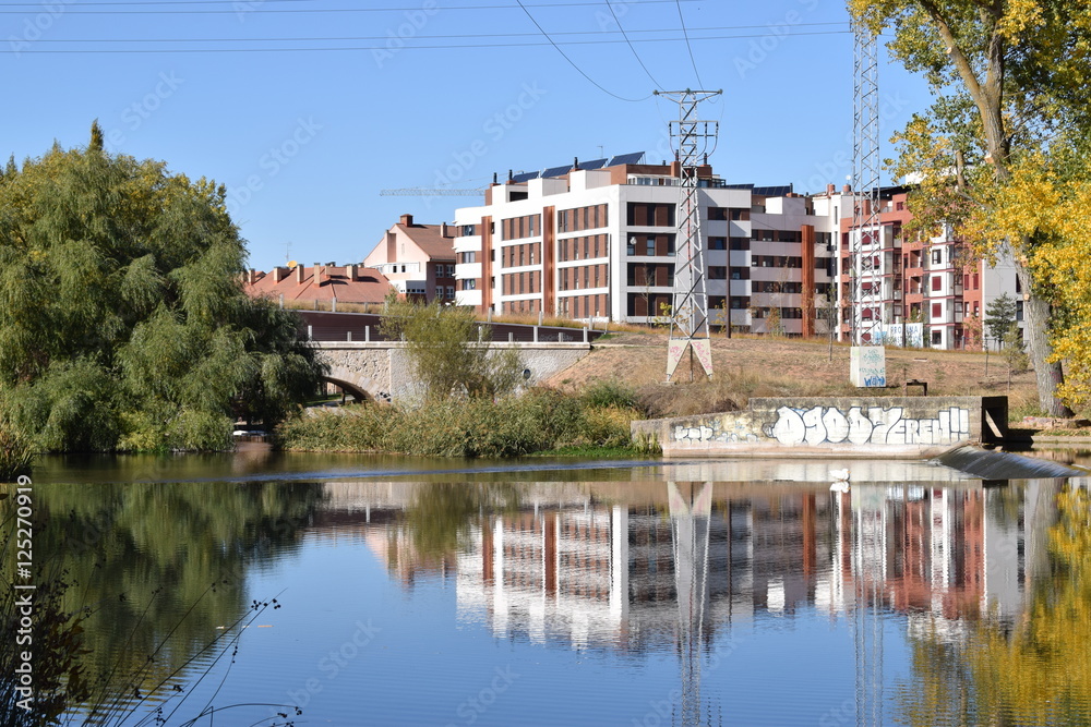 Reflejos de ciudades. Reflejos de ciudades.