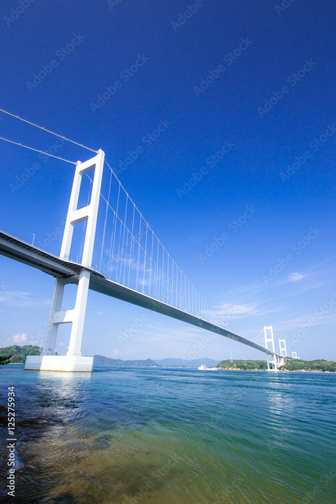 Fototapeta premium 来島海峡大橋（しまなみ海道）