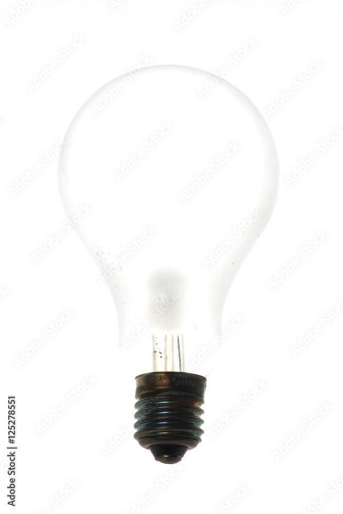 WHITE LIGHT BULB
Plan view of translucent light bulb with black metal screw cap. WHITE LIGHT BULB
Plan view of translucent light bulb with black metal screw cap.