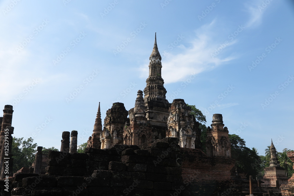 Fototapeta premium Sukhothai historical park, Wat Mahathat, Unesco world heritage, Sukhothai Thailand