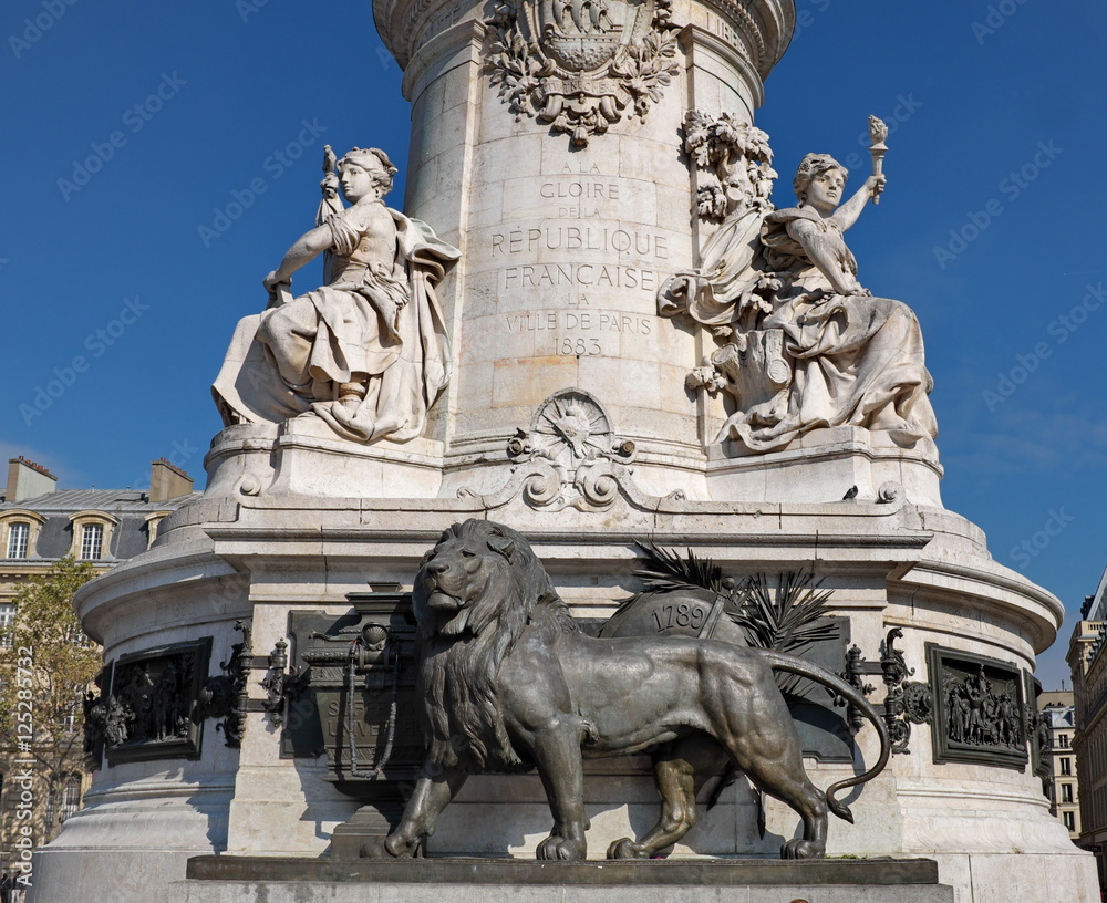 Socle de la statue de la République. Place de la République, Paris, France
