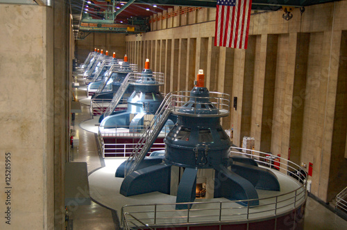hoover dam generators tight