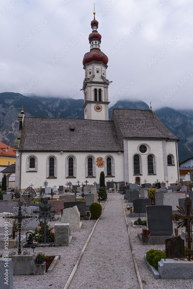 Friedhof mit Barockkirche