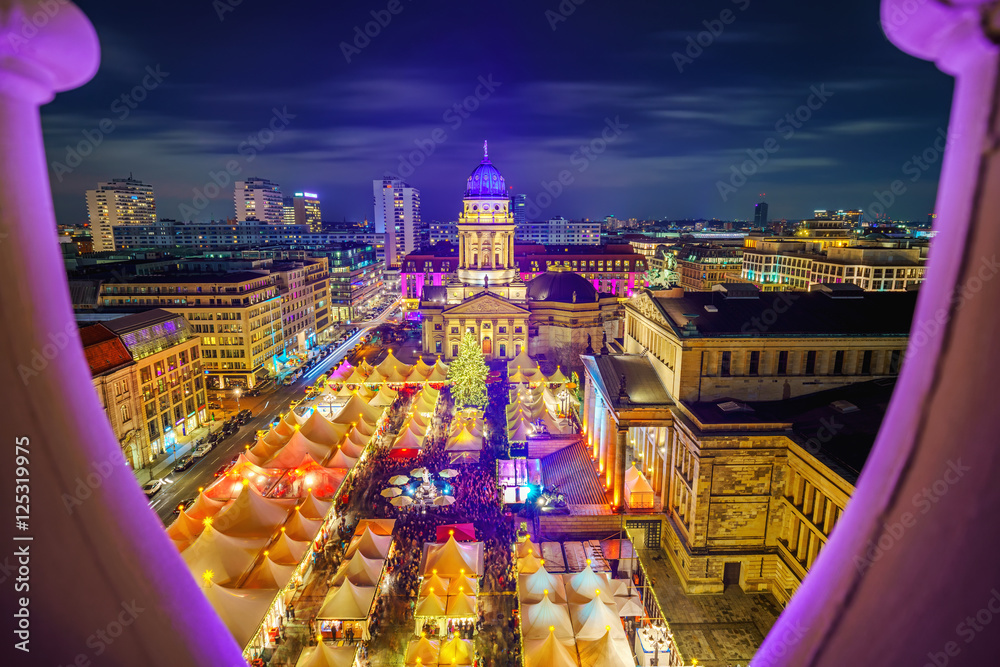 Fototapeta premium Christmas market, Deutscher Dom and konzerthaus in Berlin, Germany
