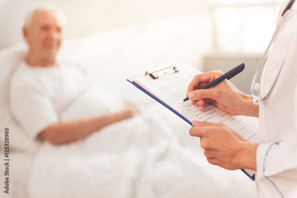 Fototapeta premium Old man in hospital