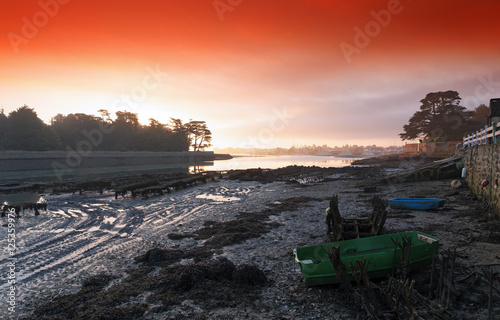 Île Garo dans l' anse de Bénodet photo