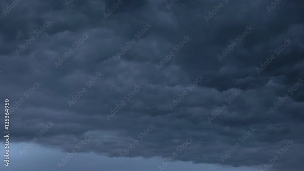 4K・雨曇の空・タイムラプス_3-760 4K・雨曇の空・タイムラプス_3-760