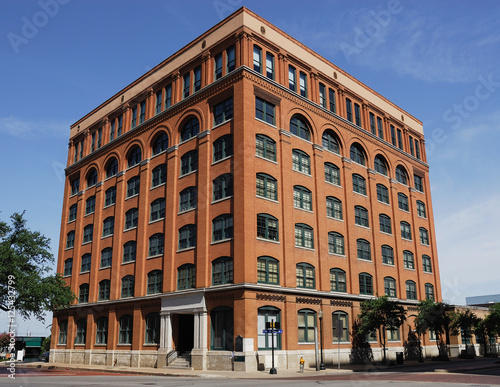 old brick building in Dallas downtown