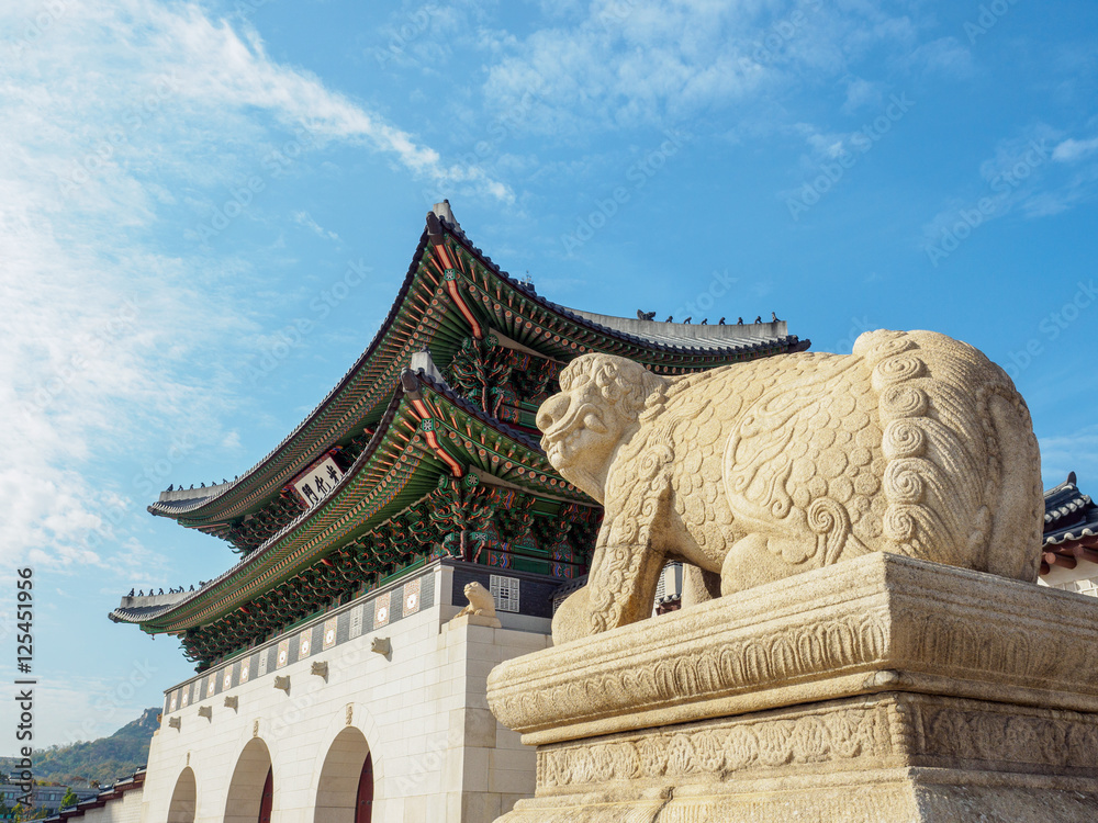 Naklejka premium Gyeongbokgung Palace in Seoul, South Korea