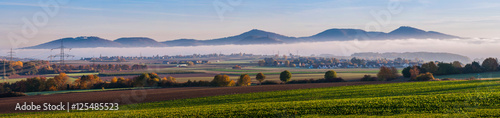 Blick zum Siebengebirge im Herbst; Deutschland