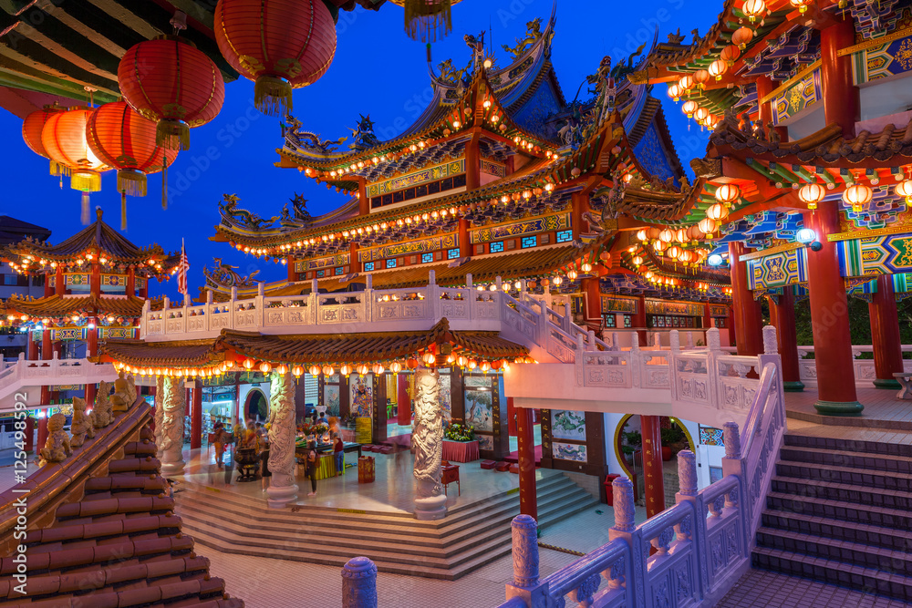 Naklejka premium Świątynia Thean Hou podczas Święta Środka Jesieni w Kuala Lumpur