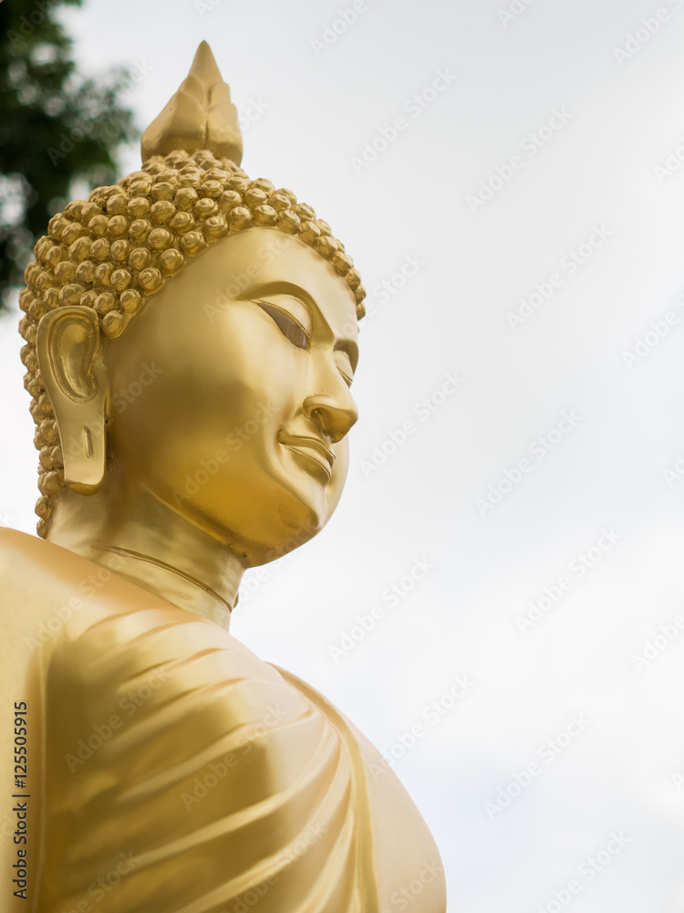 Golden buddha statue.