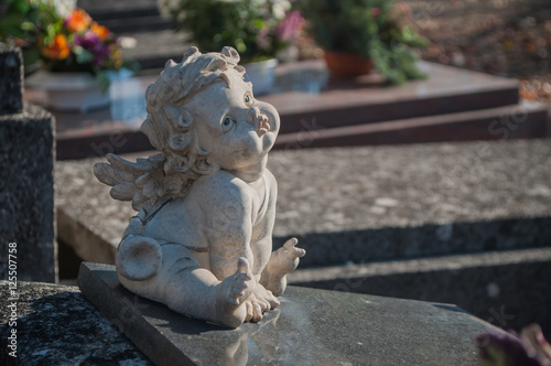 détail ange au cimetière