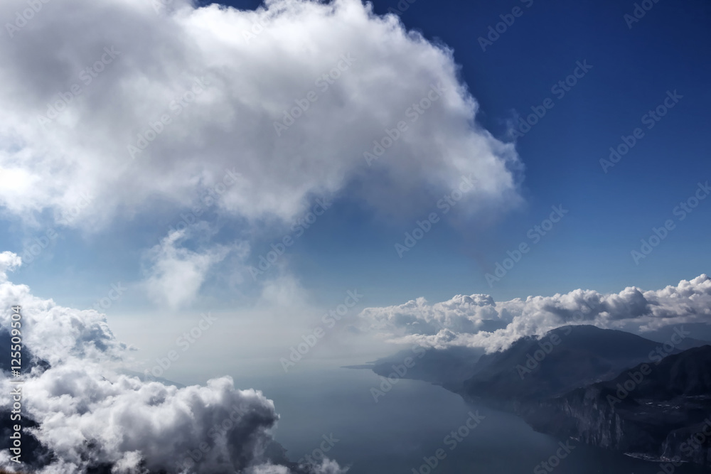 Monte Baldo über den Wolken