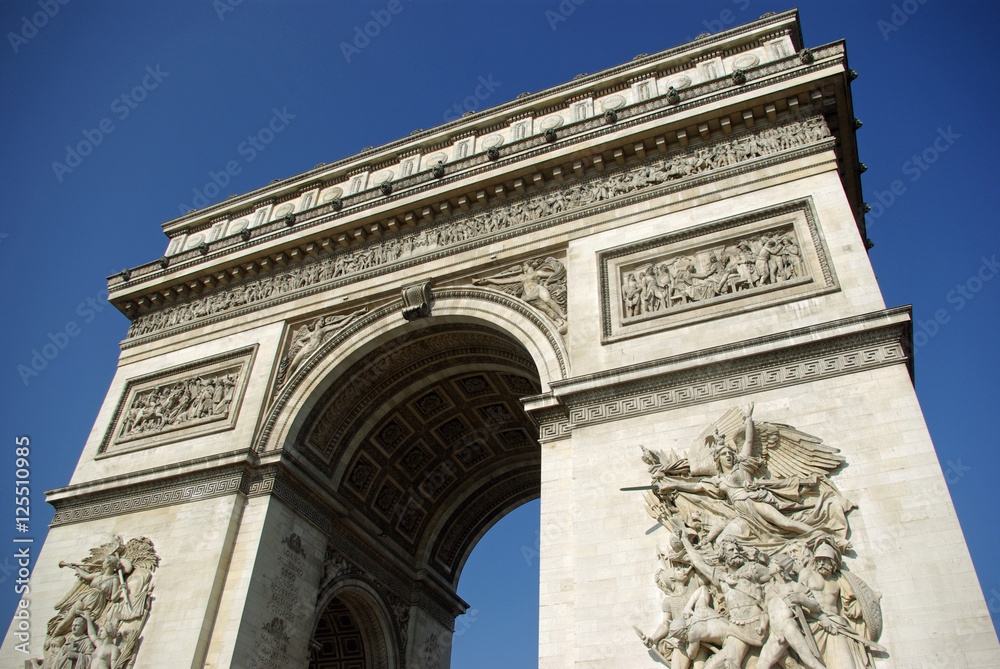 Arc de triomphe de l'Etoile à Paris, France