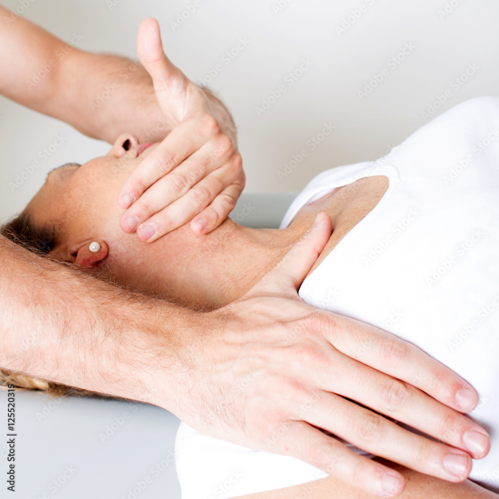 Fototapeta premium face massage treatment