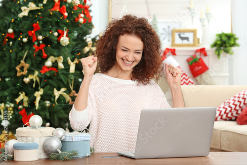 Young woman ordering Christ...