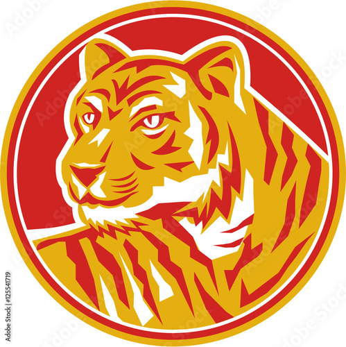 Fototapeta Naklejka Na Ścianę i Meble -  Tiger Prowling Head Circle Retro