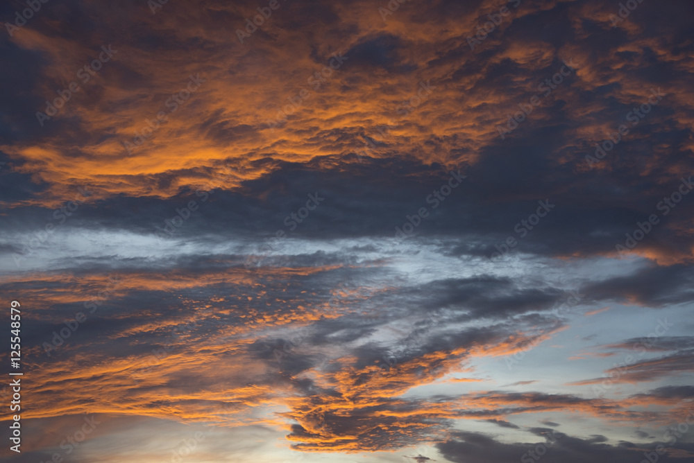 Obraz premium Beautiful sky ,beautiful clouds at morning sky 