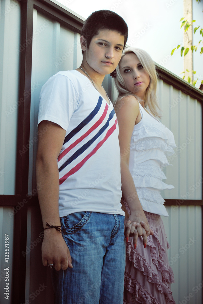 Naklejka premium Young man and woman