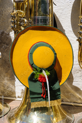 trombone, cappello, costume tradizionale, banda altoatesina photo