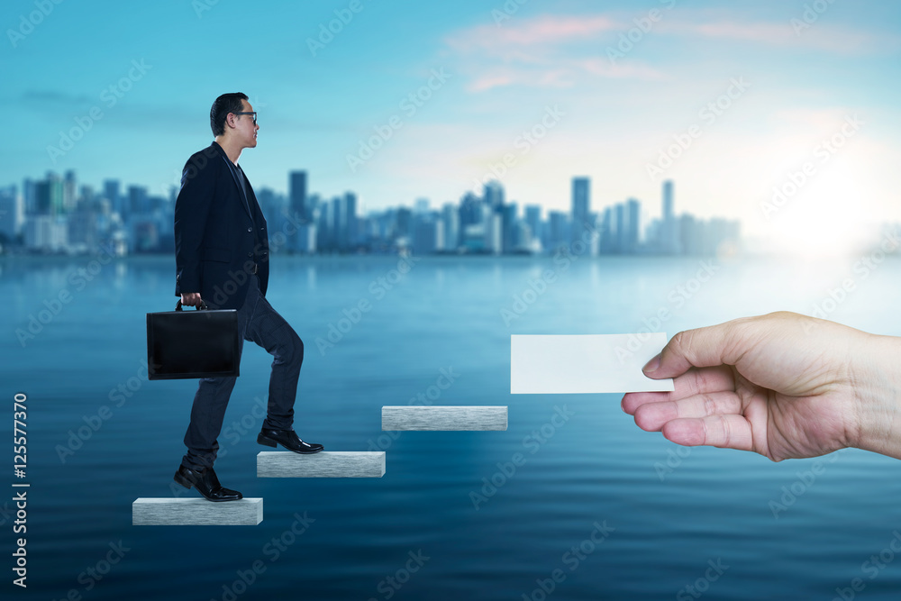 Motivation and personal development, personal and career growth, progress and potential concepts. Metaphor of coach (human resources officer, manager, mentor) motivate employee (or client) to growth. Motivation and personal development, personal and career growth, progress and potential concepts. Metaphor of coach (human resources officer, manager, mentor) motivate employee (or client) to growth.
