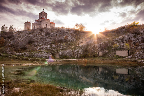Fototapeta Naklejka Na Ścianę i Meble -  Source of the river Cetina under the church