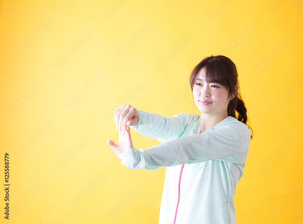 女性ジョガー・イエローバック
女性ジョガー・イエローバック