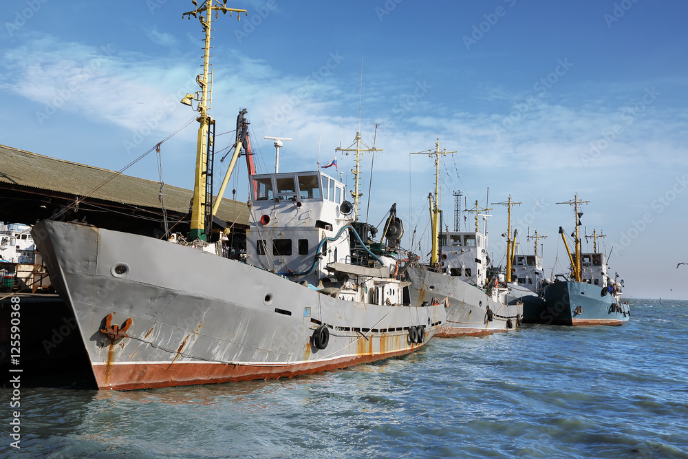 Fototapeta premium Fishing boats anchored