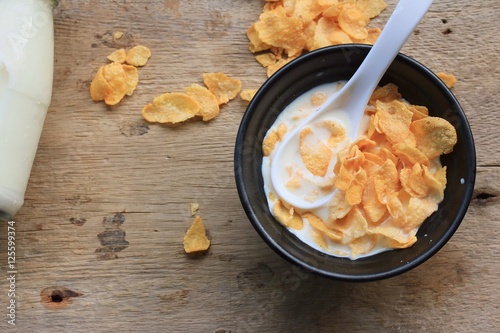 corn flake with milk photo